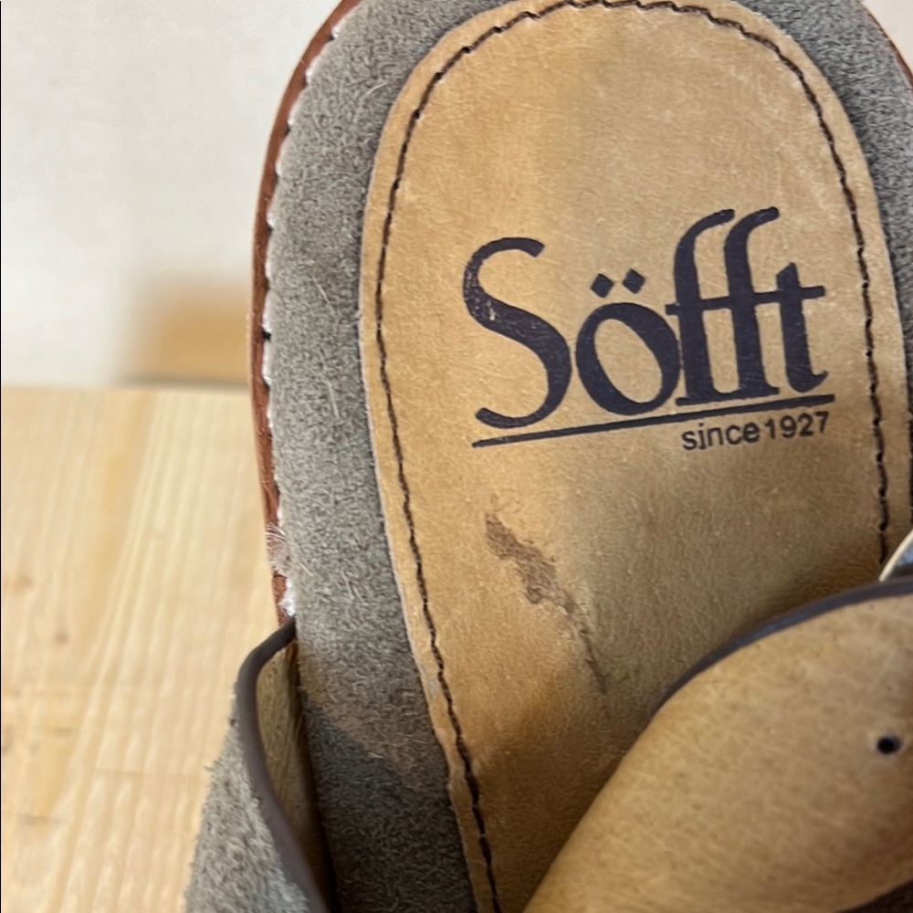 Sofft Women's Taupe‎ Suede Maben Sandals 11 - Picture 13 of 13